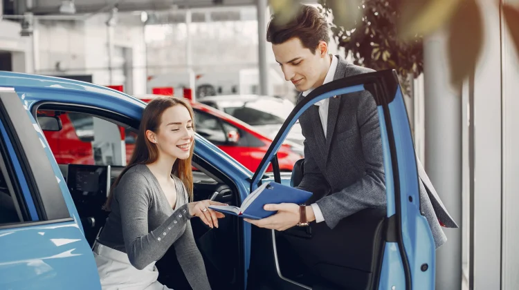 Tips Membeli Mobil Pertama agar Tak Salah Pilih