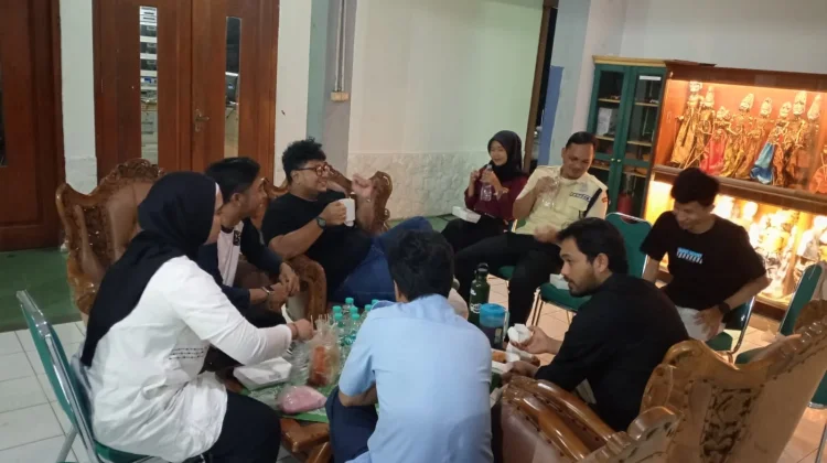 Buka Puasa Bersama Teman Kantor: Momen Mempererat Kebersamaan dan Silaturahmi