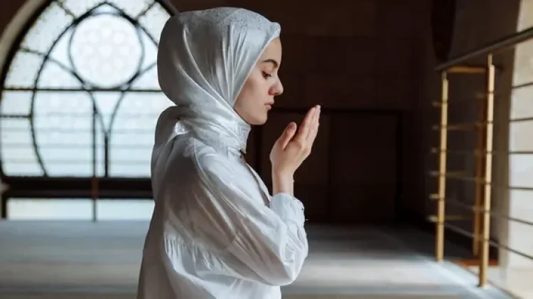 Puasa Ramadan, Terapi Alami untuk Kesehatan Mental