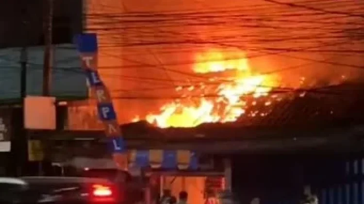 Dua Ruko Terbakar di Pakansari, Diduga akibat Korsleting Listrik