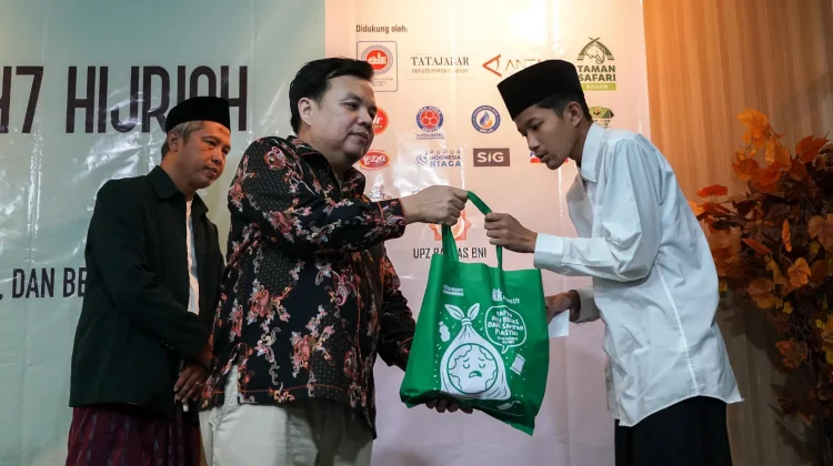 Motivasi Santri, Ketua DPRD Bogor Tekankan Al-Qur’an dan Bakti