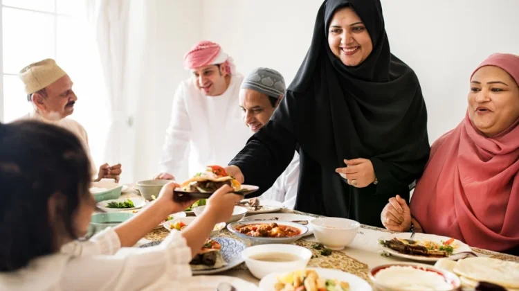Cara Elegan Hadapi Pertanyaan Keluarga saat Lebaran