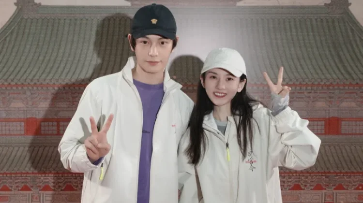 Ding Yuxi dan Song Zuer Mulai Syuting Drama Tiongkok Terbaru 'The Palace Stewardess'