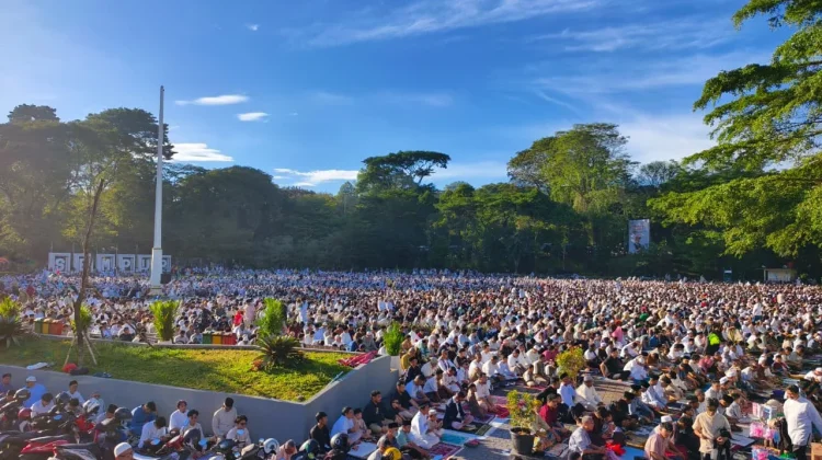 Jemaah Muhammadiyah Bogor Salat Ied di Lapangan Sempur