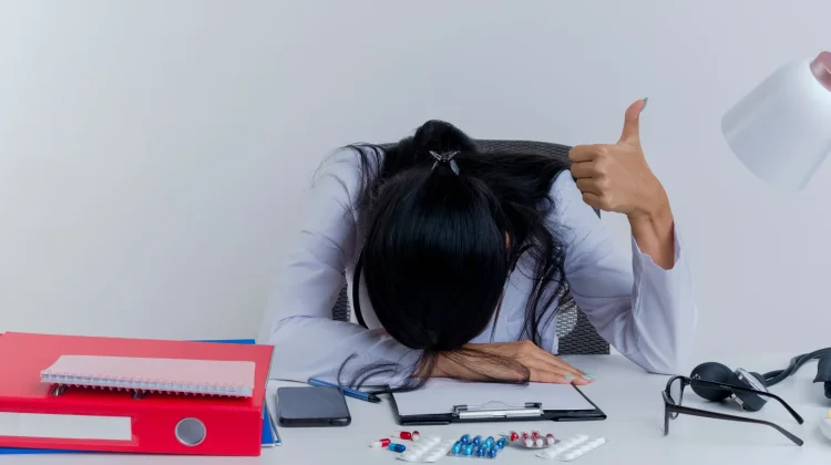 Lingkungan Sosial Penuh Tekanan Bisa Percepat Penuaan