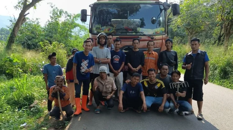 UPT Persampahan Jasinga Lakukan Operasi Bersih Sampah Lebaran di 6 Kecamatan
