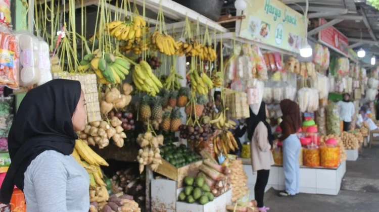 Pedagang Oleh-Oleh Puncak Bogor Laris Manis pada Libur Idul Fitri 2026