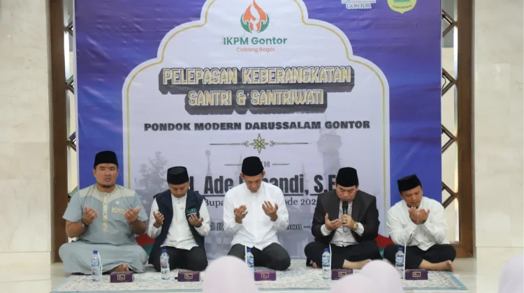 Wabup Bogor Lepas Keberangkatan Santri ke Ponpes Gontor