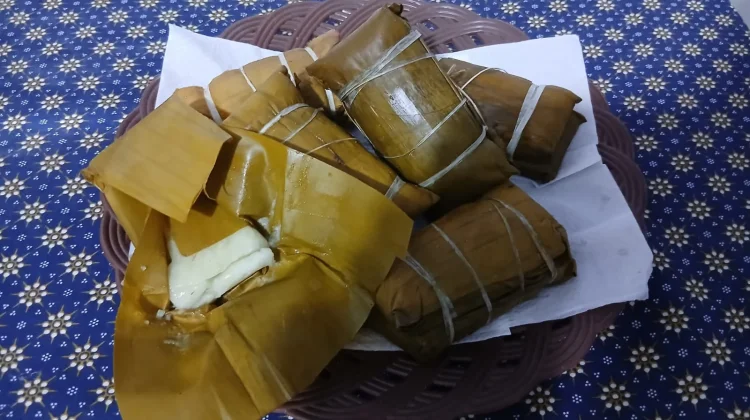 Asal Usul Burasa: Warisan Kuliner dari Sulawesi Selatan