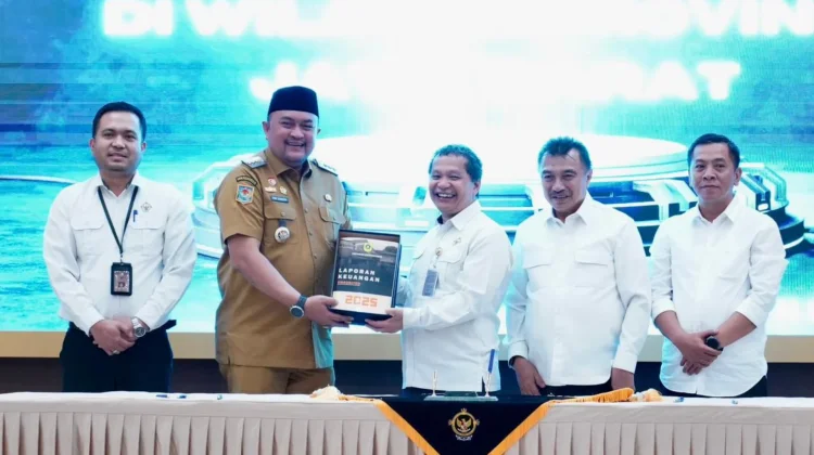 Bupati Bogor Sampaikan Laporan Keuangan 2025 ke BPK Jabar