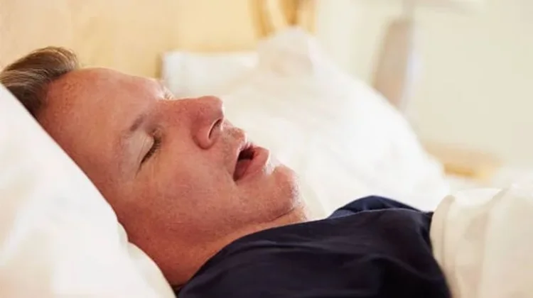 Ngorok Bisa Jadi Tanda Sleep Apnea, Waspadai Dampaknya