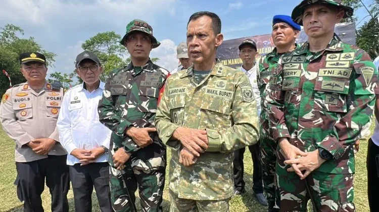 Pemkab Bogor dan TNI Bangun Jalan dan Rutilahu Melalui  TMMD ke-128