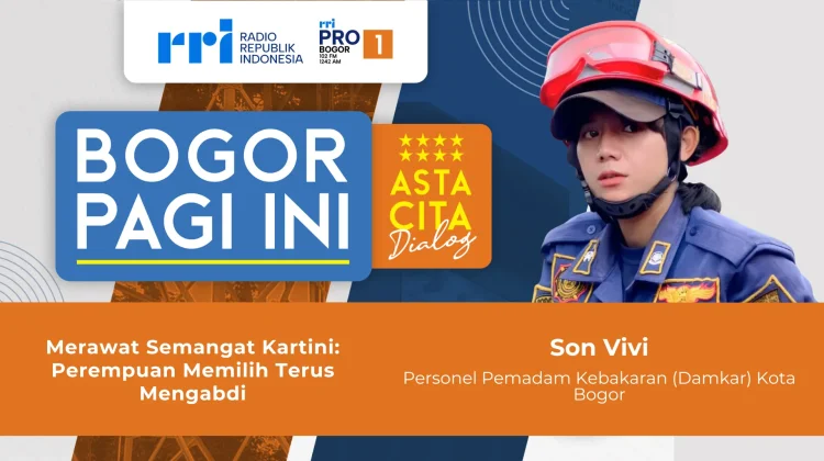 Petugas Damkar Perempuan ini Buktikan Ketangguhan Perempuan di Lokasi Kebakaran