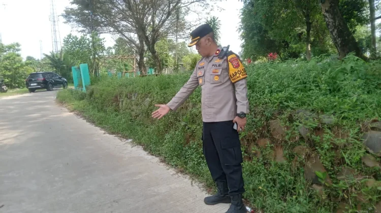 Polisi Olah TKP Pelajar Disiram Air Keras di Parung Panjang