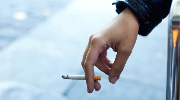 Rokok Membuat Hidup Meredup, Ini Dampak Nyata yang Sering Diabaikan
