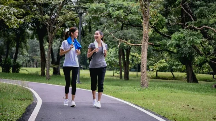 Mengenal Tren 6-6-6 Walking Challenge untuk Menjaga Kebugaran Tubuh