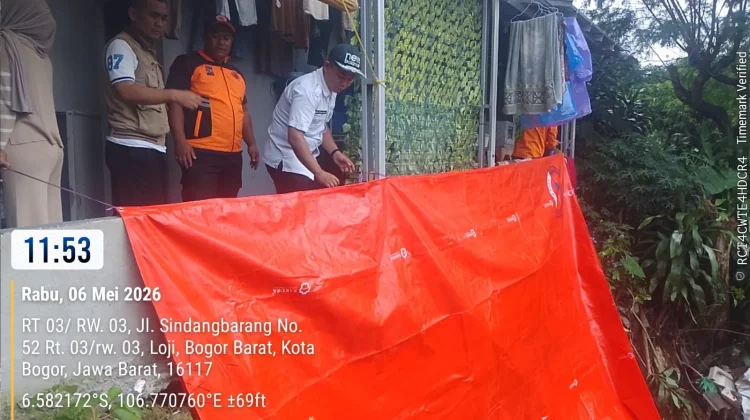 BPBD Pasang Terpal di Lokasi Longsor Loji Bogor Barat