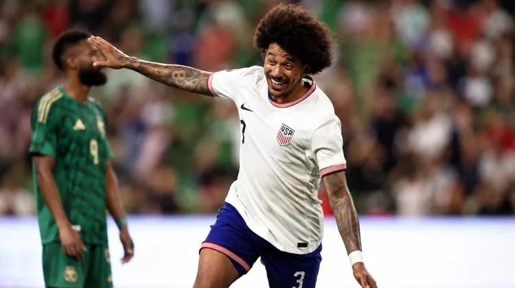 Chris Richards Absen Pemusatan Latihan Timnas Amerika Seikat