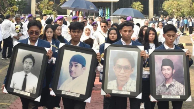 Mengenang Tragedi Trisakti 98: 4 Mahasiswa Gugur untuk Memperjuangkan Demokrasi