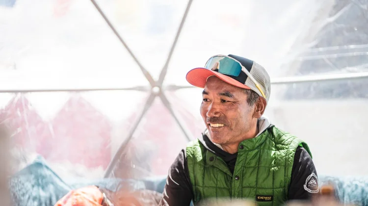 Kami Rita dan Lhakpa Sherpa Catatkan Rekor Baru di Gunung Everest