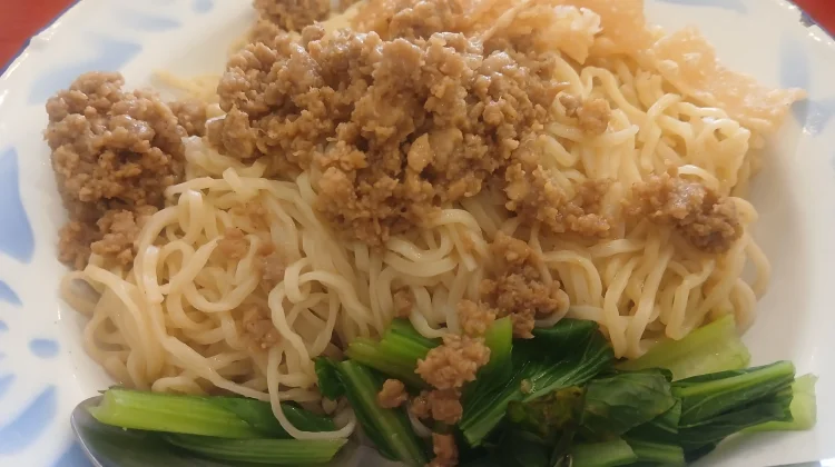 Bakmi Ayam vs Nasi: Bisakah Mi Menjadi Pengganti Nasi agar Lebih Kenyang?