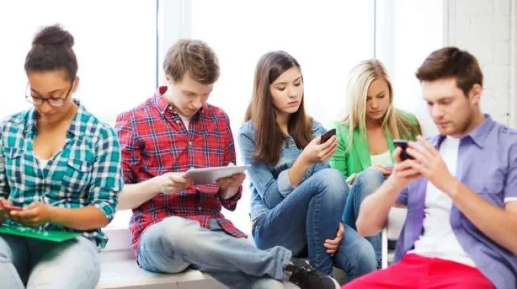 Studi Ungkap Manusia Modern Kian Jarang Berbicara