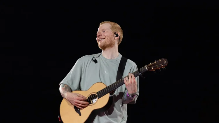 Setelah 15 Tahun, Ed Sheeran Putuskan Tinggalkan Warner Music