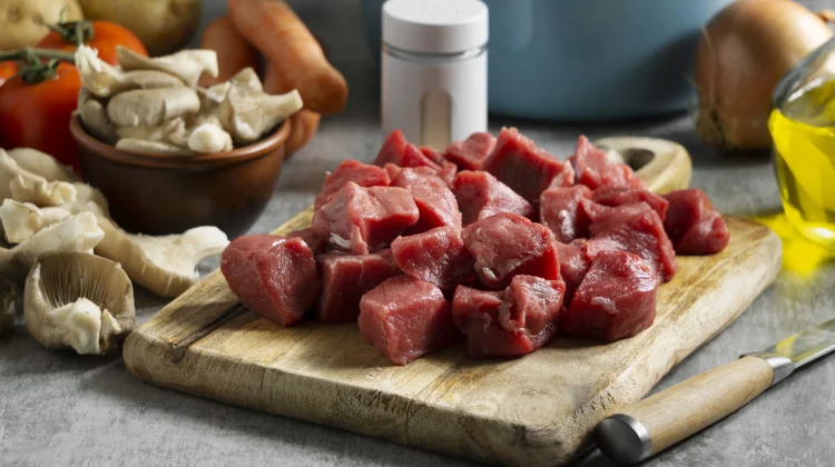 Jangan Asal Cuci, Ini Cara Benar Menyimpan Daging Kurban di Freezer
