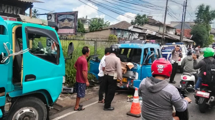 Laka Lantas di Jalan Raya Cibungbulang, Satu Orang Alami Luka Berat