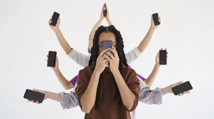 Fenomena Oversharing di Era Digital,Saat Semua Hal Ingin Dibagikan