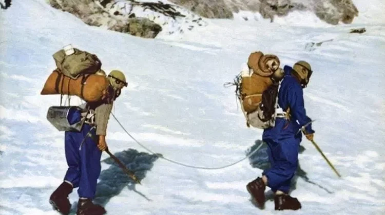 Mount Everest Day 29 Mei, Mengenang Penaklukan Gunung Tertinggi Dunia