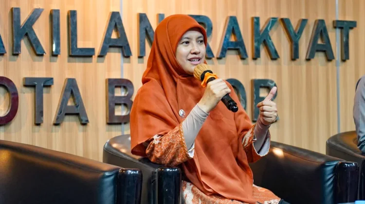 Komisi IV DPRD Mendorong PMR Jadi Wadah Kepemimpinan dan Kepedulian Pelajar