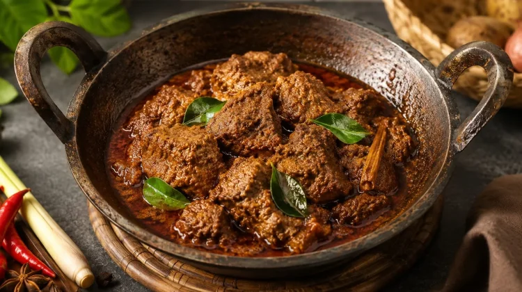 Resep Rendang Padang Empuk dan Gurih Ala Resto Rumahan