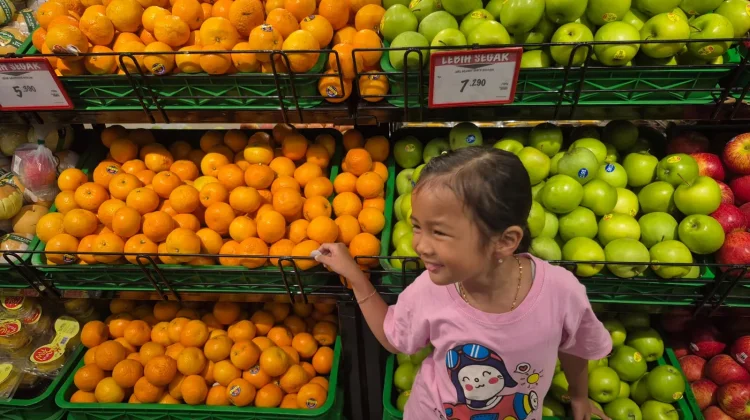 Pentingnya Membiasakan Anak Menyukai Buah demi Masa Pertumbuhan