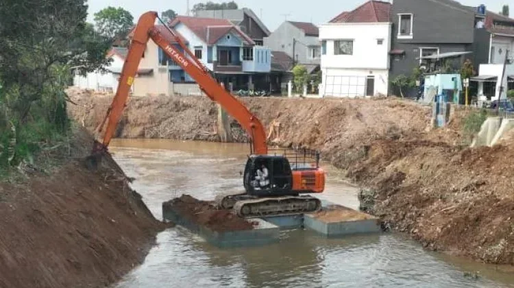 BBWS Bangun Tanggul di Sungai Cileungsi dan Cisadane