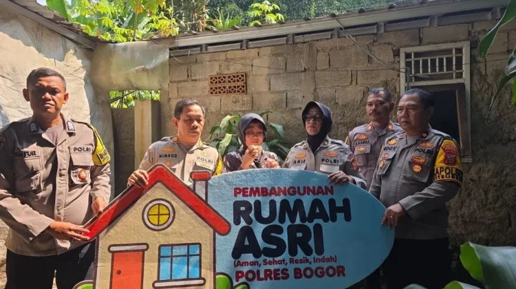 Wujud Kepedulian, Polres Bogor Bedah Rumah Warakauri di Citeureup