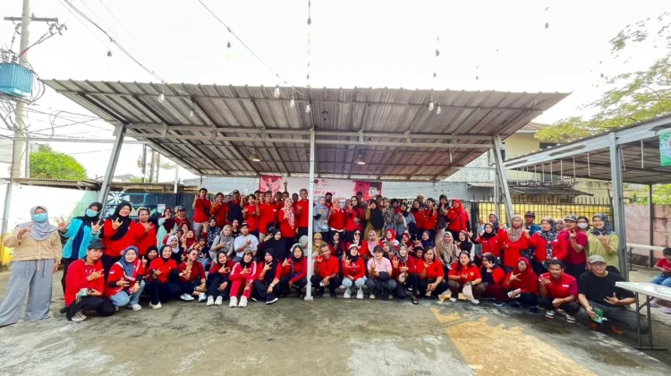 Peringati Bulan Bung Karno, PDI Perjuangan Parungpanjang Gelar Bakti Sosial