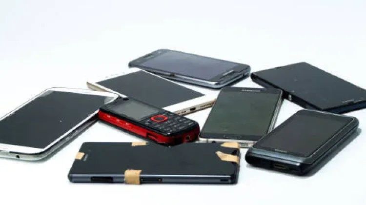 Gadget Bekas: Pilihan Hemat atau Sumber Masalah?