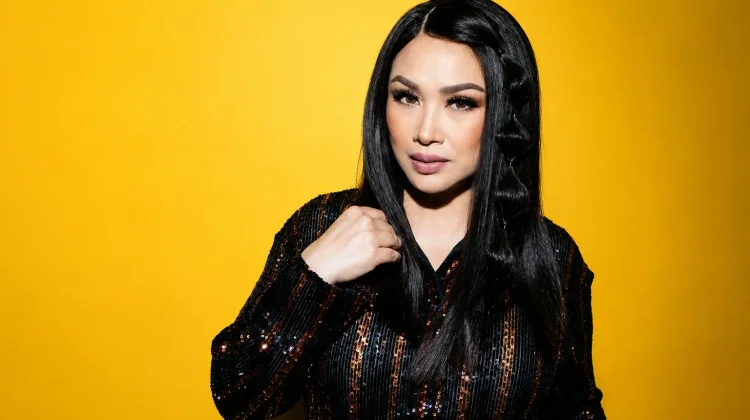 Senyuman, Album yang Mengukuhkan Konsistensi Titi DJ di Awal 2000-an