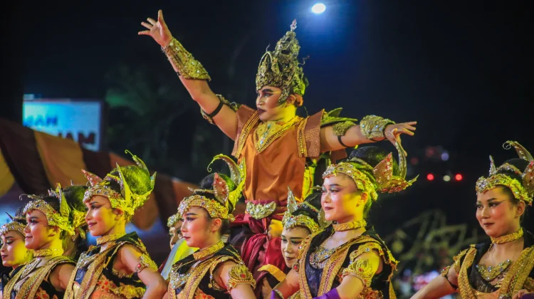 Helaran Pajajaran Kota Bogor Suguhkan Teatrikal Prabu Siliwangi