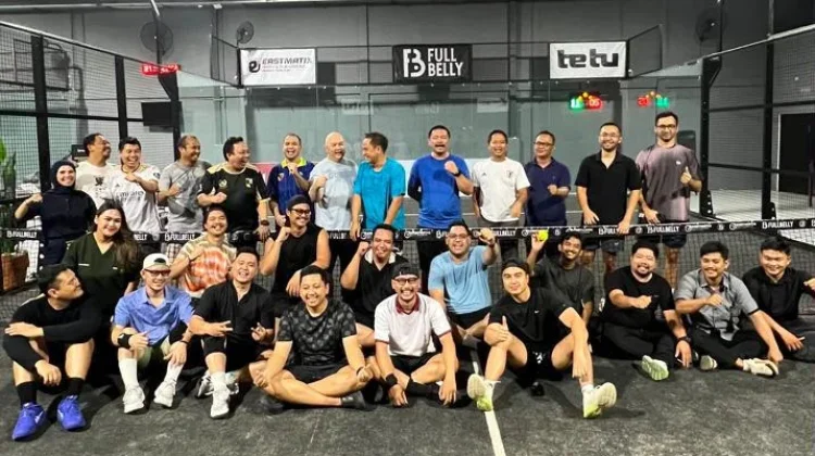 KNPI Kota Bogor Taklukkan Blackcats di Laga Padel Persahabatan