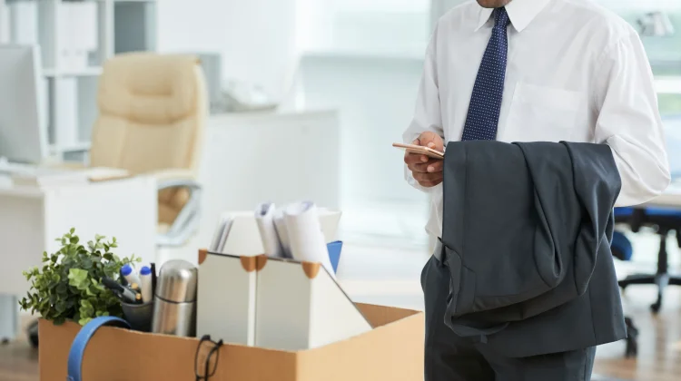 Gaji Stagnan, Ini Tips Tetap Nyaman di Kantor
