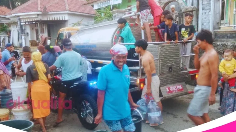 Perumda Tirta Kahuripan Salurkan 8.000 Liter Air Bersih pada Kemarau