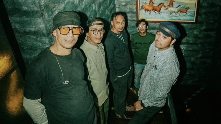 Piknik Comeback dengan Warna Baru lewat EP "Astrometri"