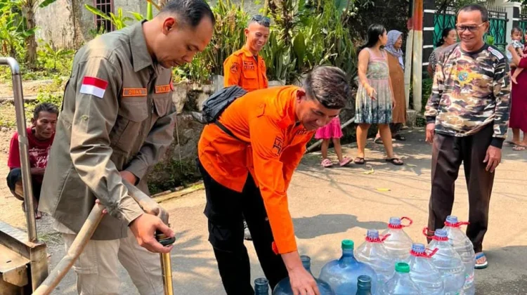 Bencana Kekeringan Mulai Melanda Bogor, BPBD Salurkan 12.000 Liter Air Bersih