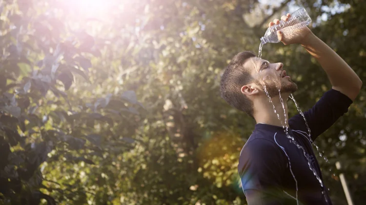 Mencegah Heat Stroke, Ancaman Penyakit Paling Berbahaya di Musim Panas
