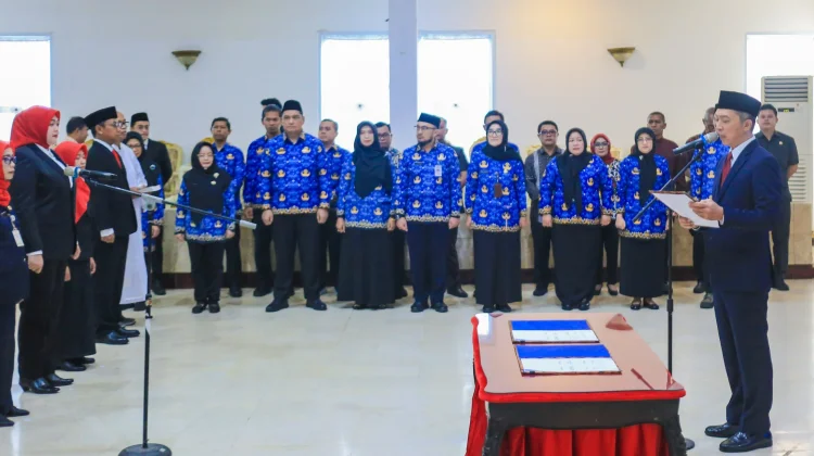 Rotasi 15 Pejabat, Dedie Rachim Tekankan Pelayanan untuk Masyarakat