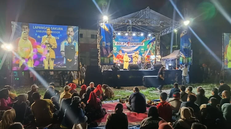 Dewas LPP RRI Turut Hadir Hiburan Rakyat Bola Gembira di Lapangan Sakura