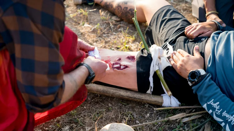 Mengenal Dokter Wilderness Medicine, Spesialis Medis Unik Penakluk Alam Bebas