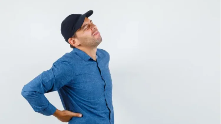 5 Kondisi Kesehatan yang Ditandai Sakit Pinggang